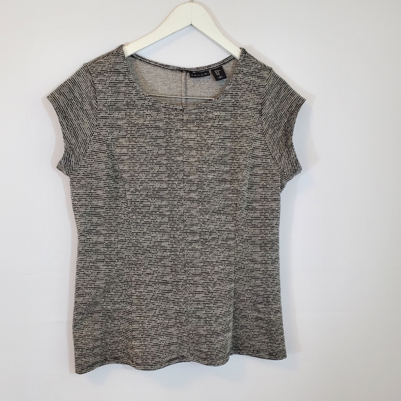 Tahari Sleeveless blouse - Picture 4 of 7